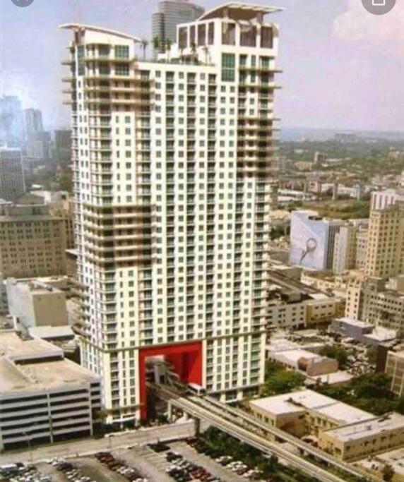 Luxury Loft In The Heart Of Downtown Miami. Apartamento *